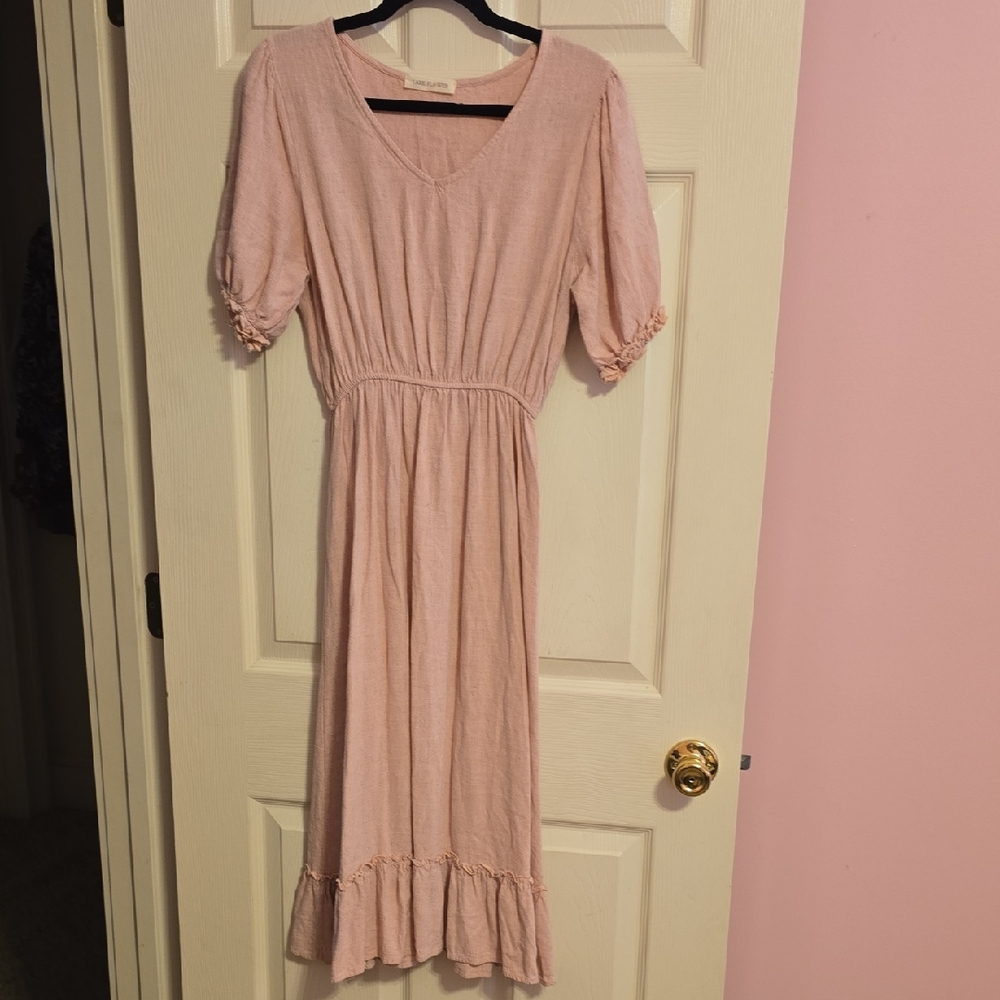 Chic Blush Midi Dress with Ruffle Hem